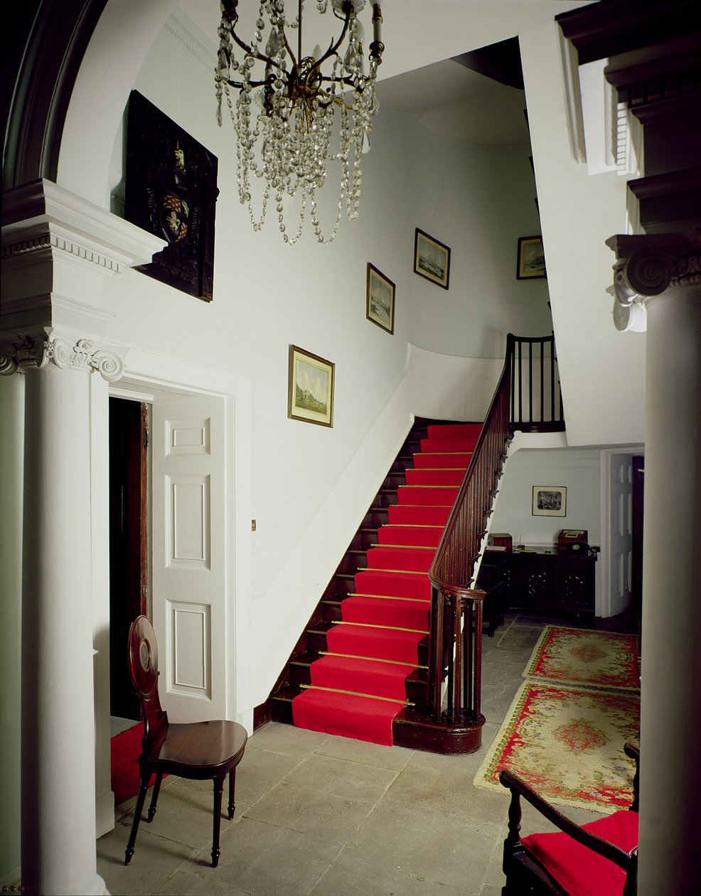 View of the hall and staircase of Belle Isle House, Lake Windermere, built 1774-c.1781 by Unbekannt Unbekannt