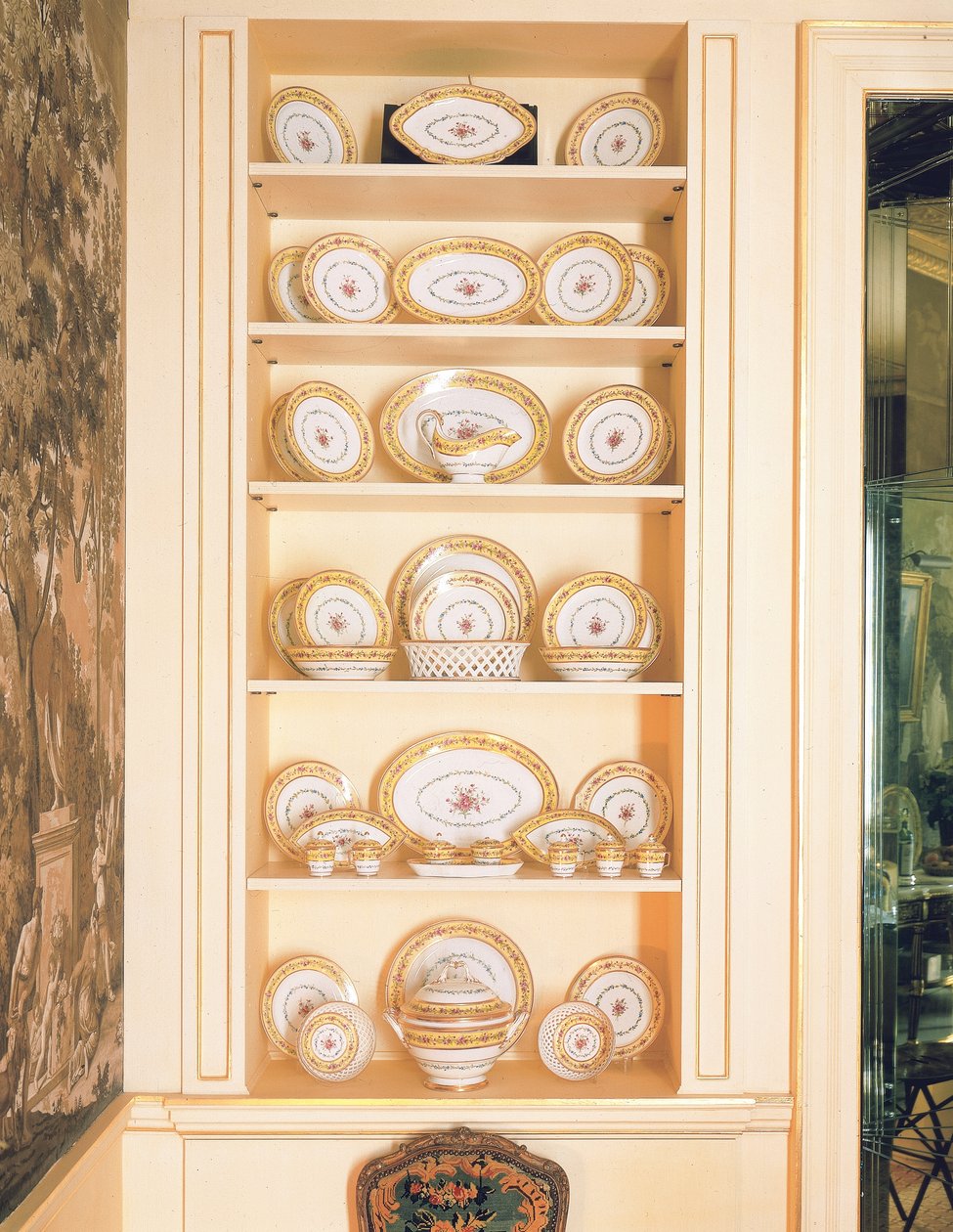 A Paris (Rue des Crussol) dinner service, c.1792-95 by Unbekannt