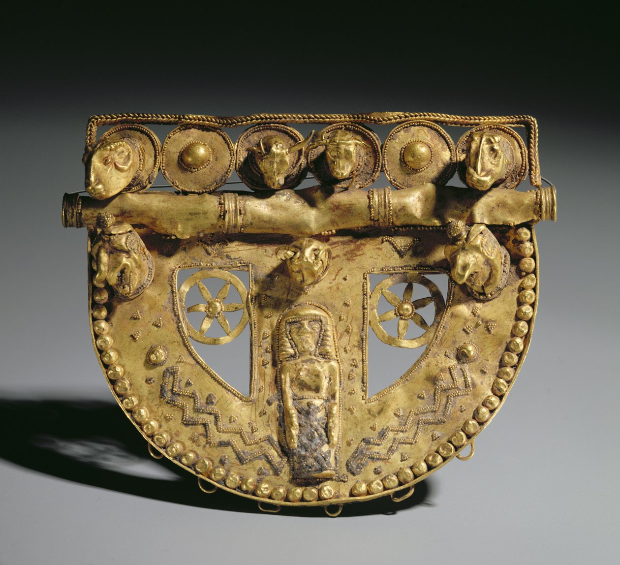 Belt-buckle with granulated decoration by Unbekannt