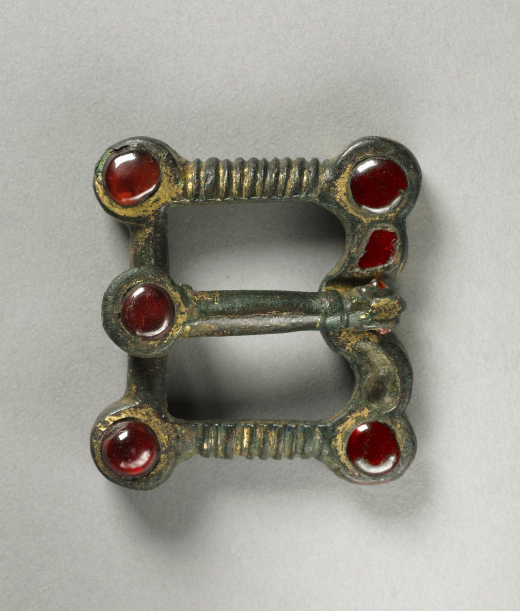 Buckle with Animal-Shaped Thorn and Belt Plate, 400s by Unbekannt