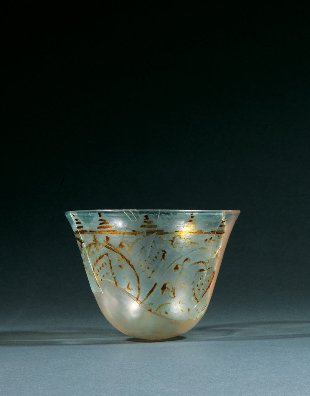 Fatimid lustre painted fragmentary cup, 10th - 11th century by Unbekannt