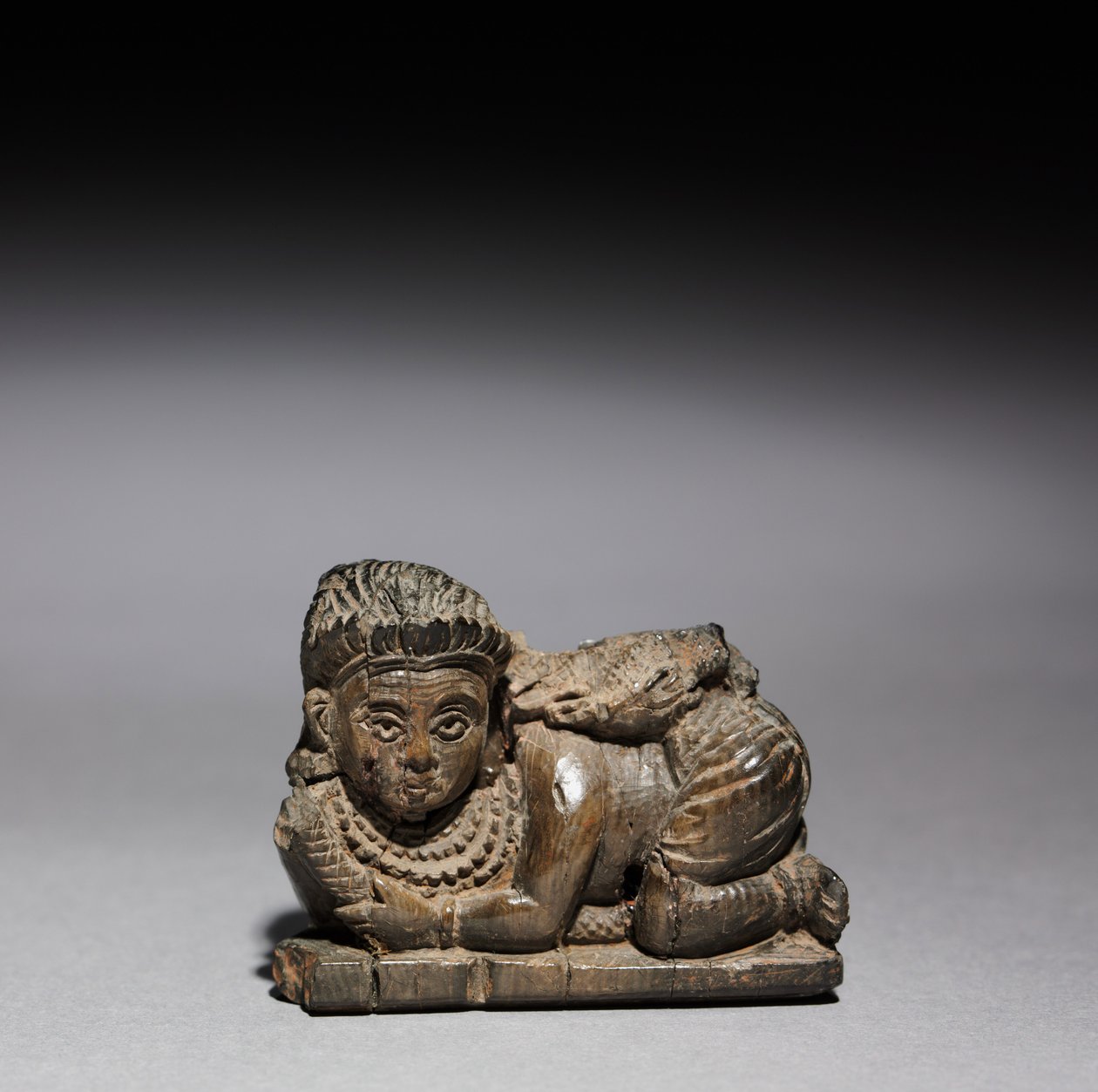 Figurine of a Crouching Woman, 900-800 BC by Unbekannt