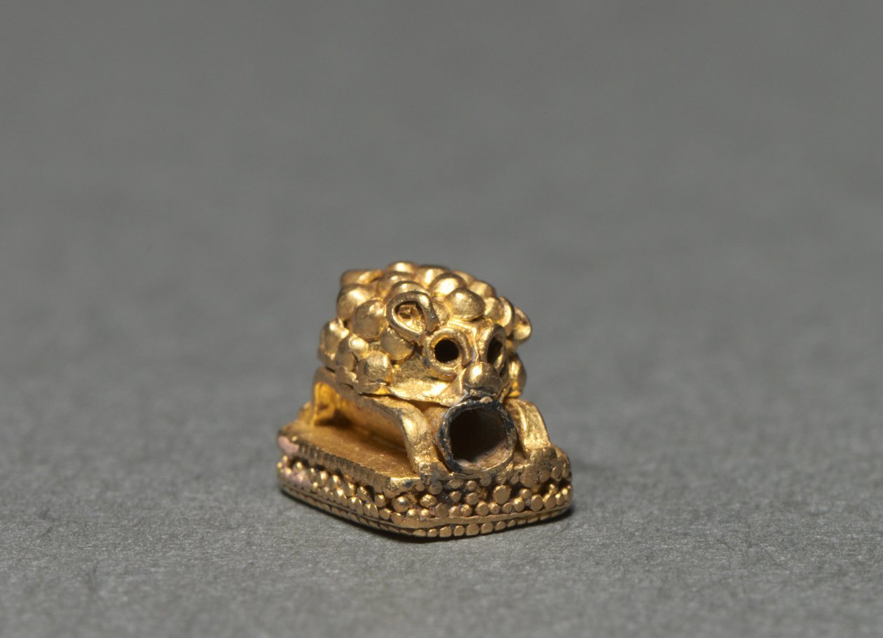 Hedgehog Jewelry Element, 400-200 BC by Unbekannt