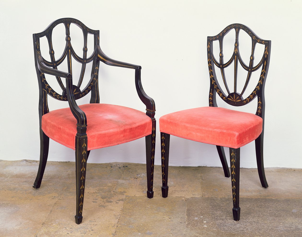Hepplewhite dining chairs, George III by Unbekannt