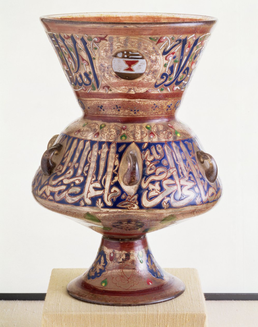 Mosque lamp with gilt and enamel decoration with the blazon of the cup-bearer, Syrian by Unbekannt