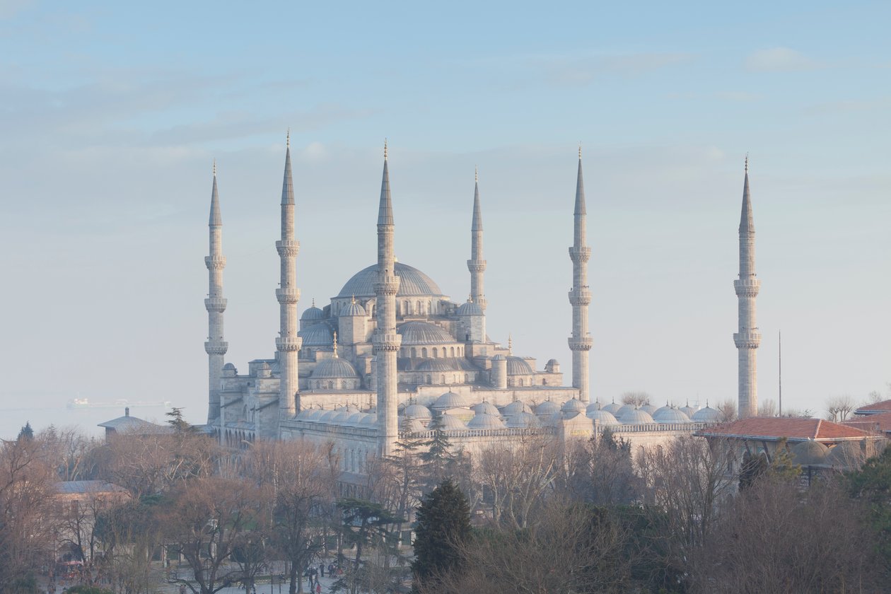 Panoramic view of the Blue Mosque shortly before sunset, Istanbul, Turkey by Unbekannter Künstler