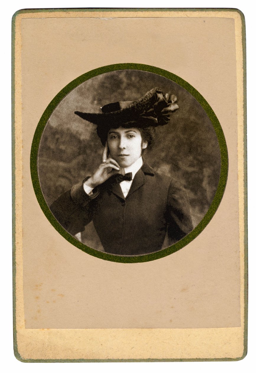 Portrait of the French poet Catherine Pozzi by Unbekannt