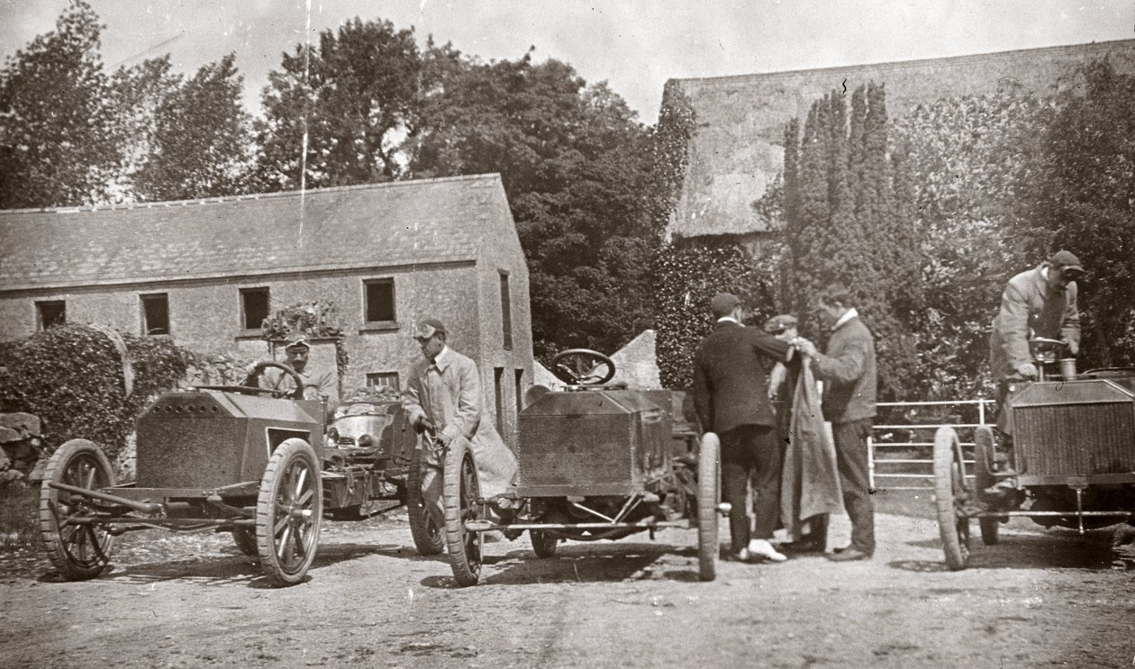 Three Gordon Bennett Napier motor cars by Unbekannt