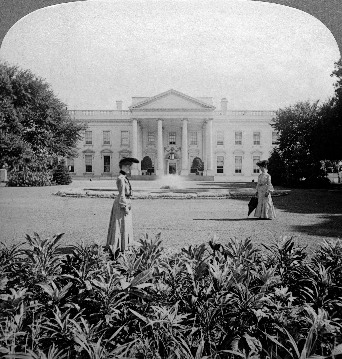 The White House, Washington DC, USA by Underwood and Underwood