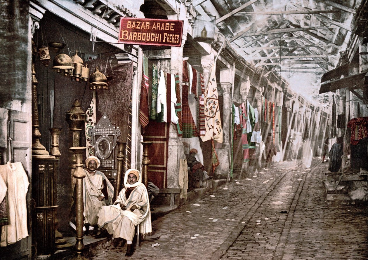 Le Souk el Trouk in Tunis: Shop with Sign in French 