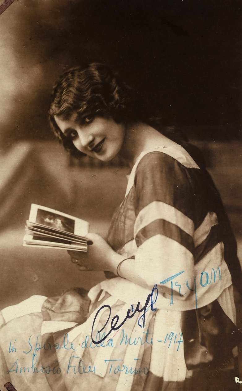 Portrait of the actress Cecyl Tryan on the set of the 1918 film "Spirale della morte" by Unknown photographer
