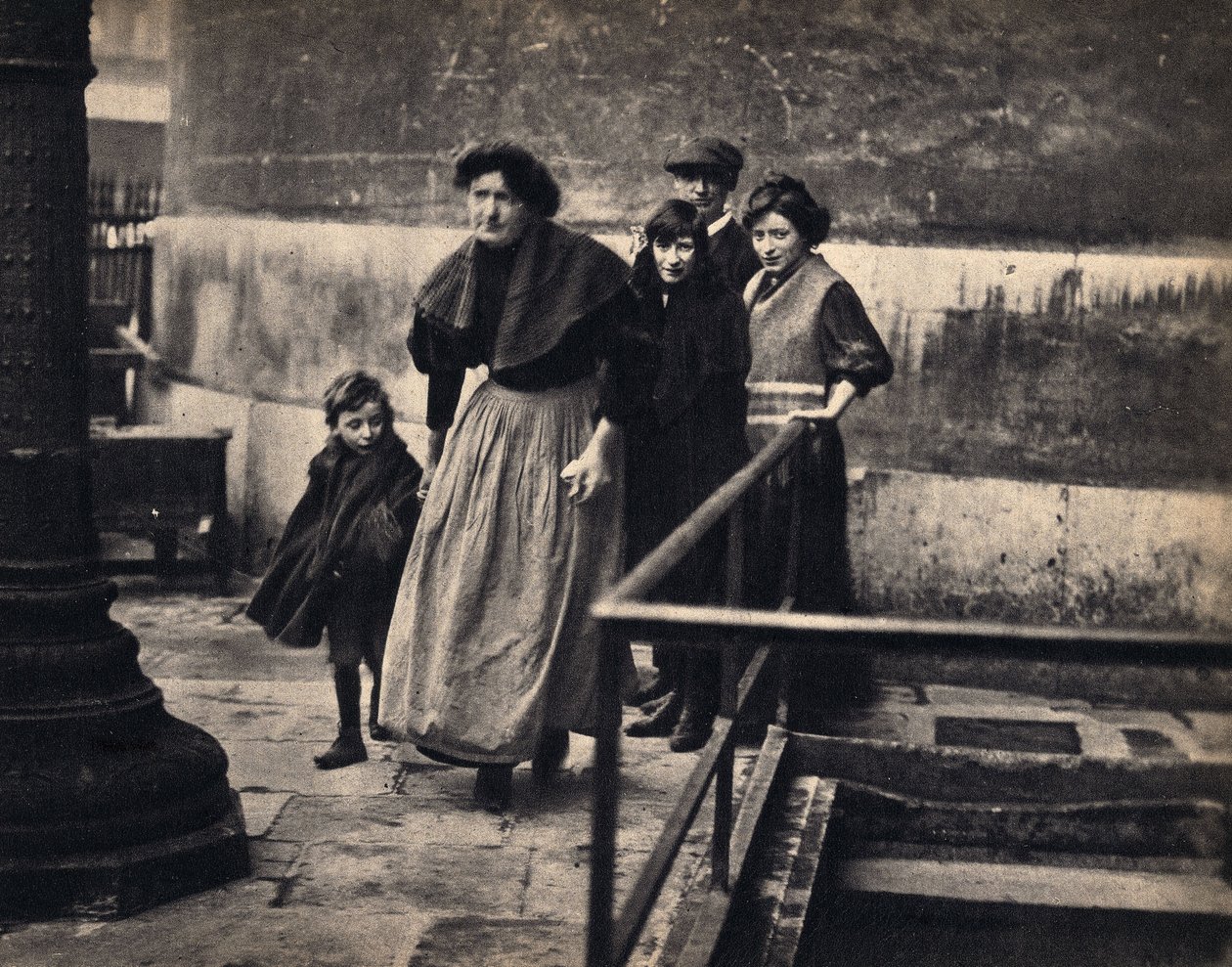 Scene of a family expelled in Paris. Photography, late 19th century, Paris. Coll. Selva by Unknown photographer