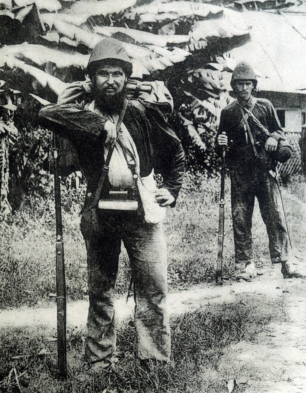 Two soldiers from the Tonkin countryside in 1883 by Unknown photographer