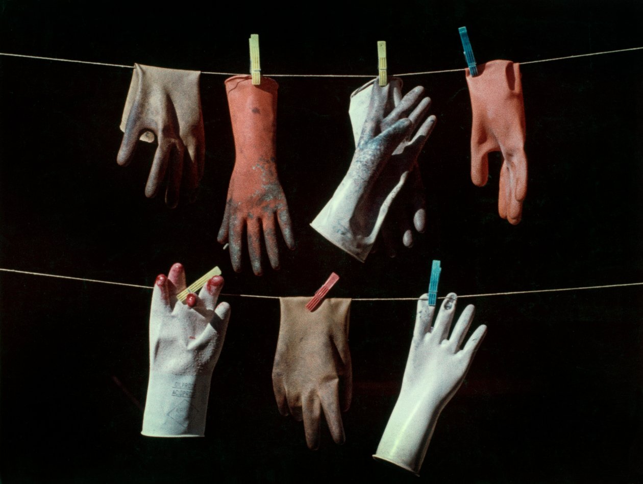 Gloves by Vincenzo Balocchi