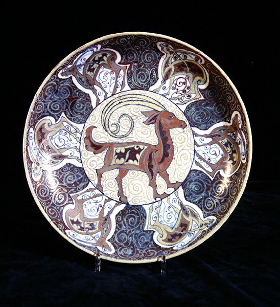 Lustre Charger by William de Morgan