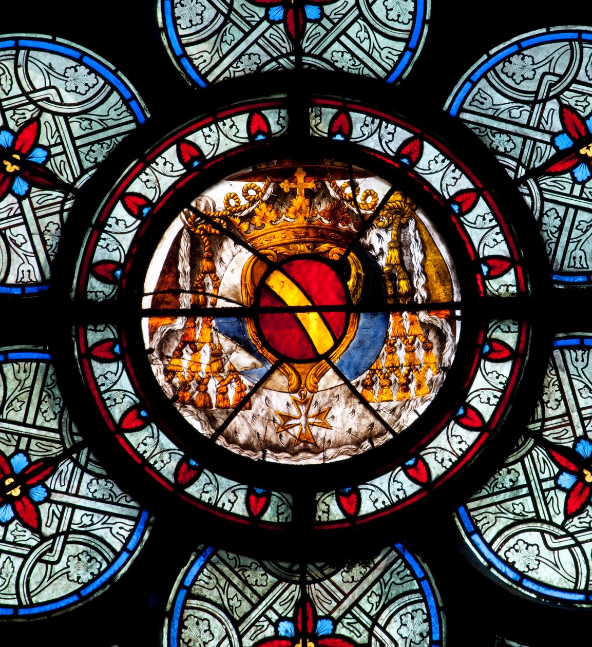 The oculus of the eardrum of one of the two windows of the chapel of Noailles, with the arms of the cardinal, Cathedrale Notre Dame de Paris - Paris 4 - XIIIth, XIIIth, XIXth, rehabilitation by Vi by . .