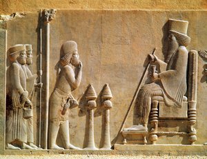 A Median officer paying homage to King Darius I from the Treasury, c.515 BC (limestone)