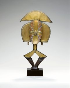 Mbulu Ngulu, A Kota Reliquary Figure