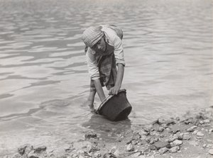 Kettle Cleaner, Lake Como by Alfred Stieglitz