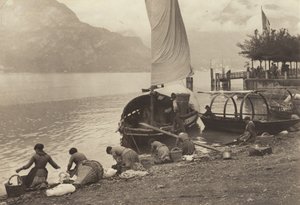 Washerwomen at Lake Como by Alfred Stieglitz
