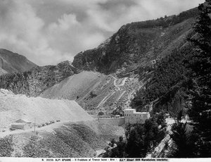 Monte Freddone on the Iacco stretch in the Apuane Alps in Arni (LU) with the marble quarries