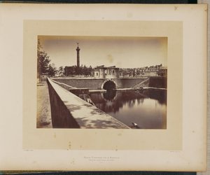 Post-Barracks of the Bastille. Tunnel and July Column.