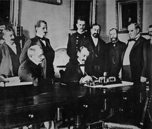 President William McKinley witnesses the signing of the Peace protocol that ended the war with Spain by American Photographer