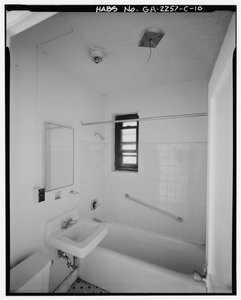 Techwood Homes, Building No. 1, 575-579 Techwood Drive, Atlanta, Fulton County, GA by American Photographer