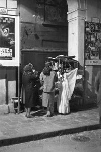 Crotone - The Confetti Kiosk by Ando Gilardi