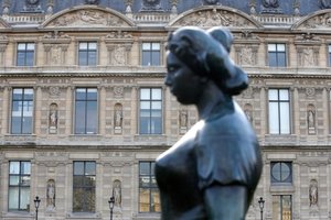 Jardin des Tuileries, Draped Pomona