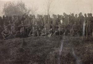 Album of the First World War in Friuli-Venezia Giulia: group portrait of the soldiers of the Infantry 112.mo with spades near the River Tower by Bourbon Del Monte