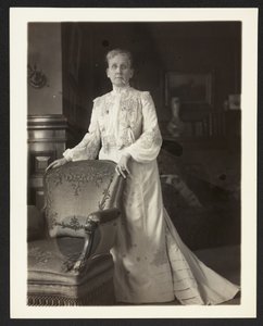 Mrs John Arbuckle, c.1900-10