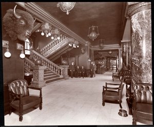 Stairway and lobby at the Park Avenue Hotel, 1901 or 1902