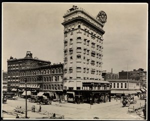 The Pabst Hotel, 42nd Street, Broadway and 7th Avenue, New York, 1919