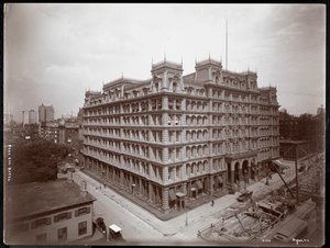 The Park Avenue Hotel, 32nd to 33rd Street, New York, 1901 or 1902 by Byron Company