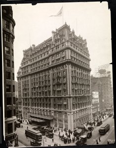 View of the Hotel Knickerbocker, Broadway and 42nd Street, New York, 1912 by Byron Company