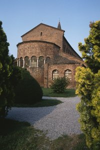 Exterior view of the chevet