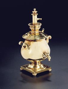 Miniature Samovar Scent Flask with Stopper, Probably Moscow, 1908-17