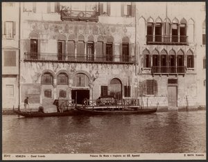 Da Mosto Palace and the Ferry SS Apostoli