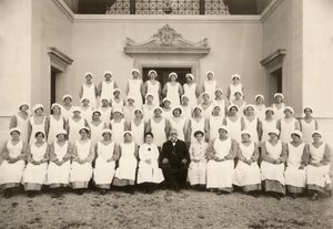 Group Photo of a Psychiatric Nurse during the First World War by Carlo Wulz