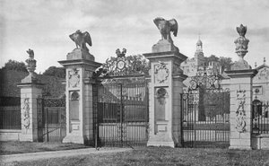 Drayton: The Forecourt Gates