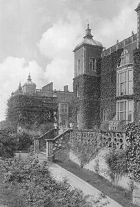 Garden-House: South Front