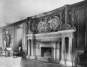 In the Long Gallery