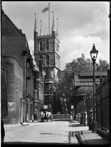 Southwark Cathedral, Montague Close, Southwark, Greater London Authority, 1930s