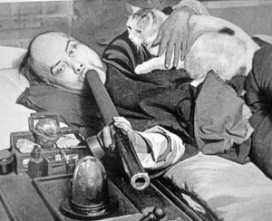 Chinatown, San Francisco - smoking opium, c.1900