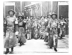 Portrait of TzU-Hsi (1835-1908) Empress Dowager of China with ladies-in-waiting and guards