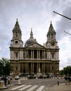 View of the Cathedral of Saint Paul by Christopher Wren
