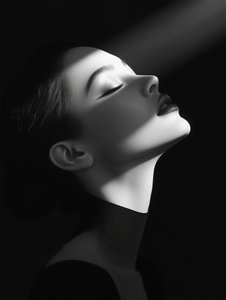 Elegant Upward Gaze