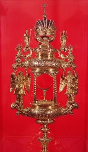 Monstrance, bearing the Haarlem mark for 1764 and possibly the makers mark, a pierced lozenge