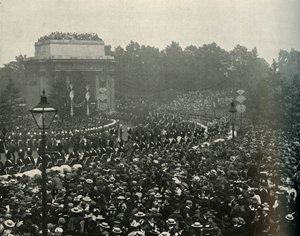 Arrival of the Canadian Premier The Hon. Wilfrid Laurier at Hyde Park Corner by E. and S. Woodbury